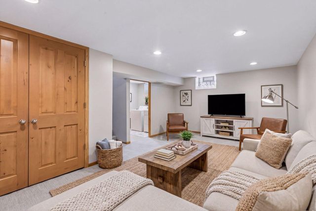 4817 Zenith Avenue S, Minneapolis, MN 55410
