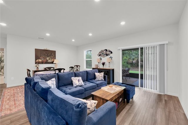 8266 E 98th Avenue, Vero Beach, FL 32967