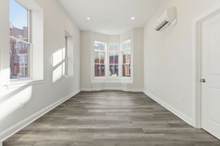 19-25 Essex 302, Haverhill, MA 01830