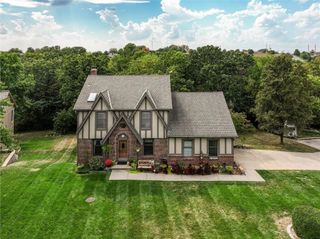 6900 Alden Street, Shawnee, KS 66216