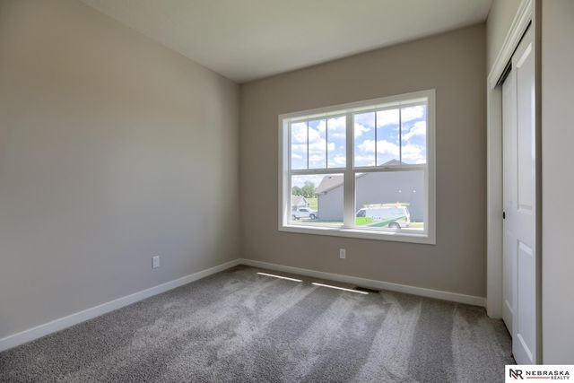 13061 S 42nd Avenue, Bellevue, NE 68123