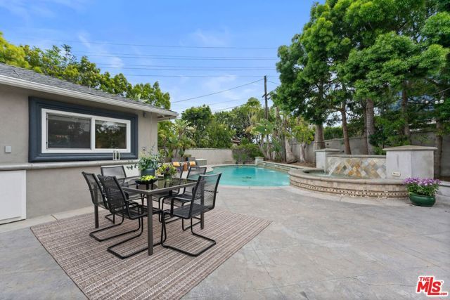 6304 W 79th Street, Los Angeles, CA 90045