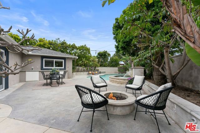 6304 W 79th Street, Los Angeles, CA 90045