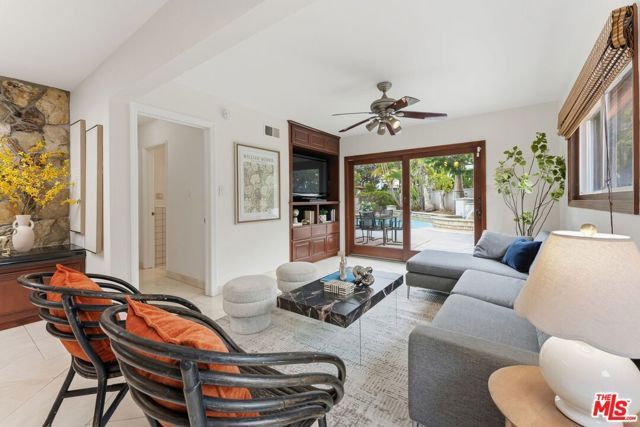 6304 W 79th Street, Los Angeles, CA 90045