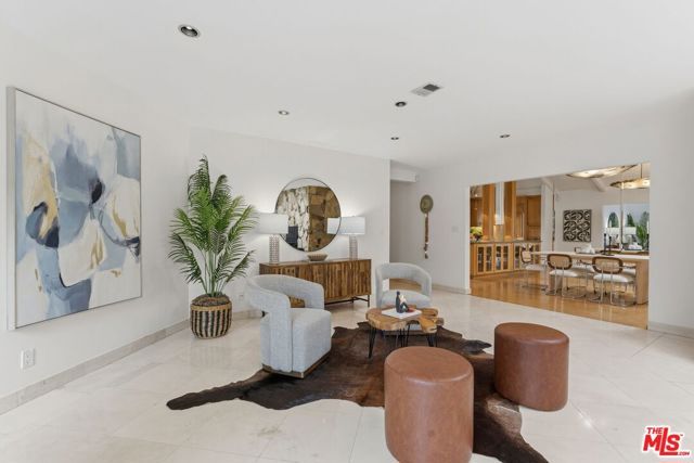 6304 W 79th Street, Los Angeles, CA 90045