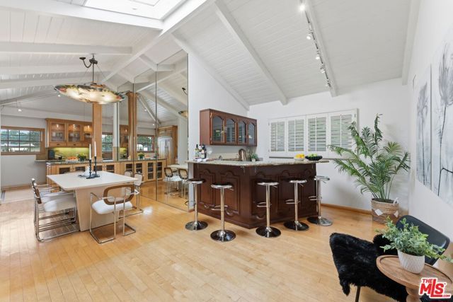 6304 W 79th Street, Los Angeles, CA 90045