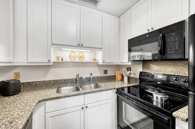 753 Ashdale Unit 3-A, Charleston, SC 29407