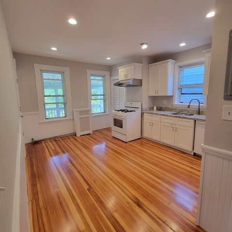 66 Barnes 3, Boston, MA 02128