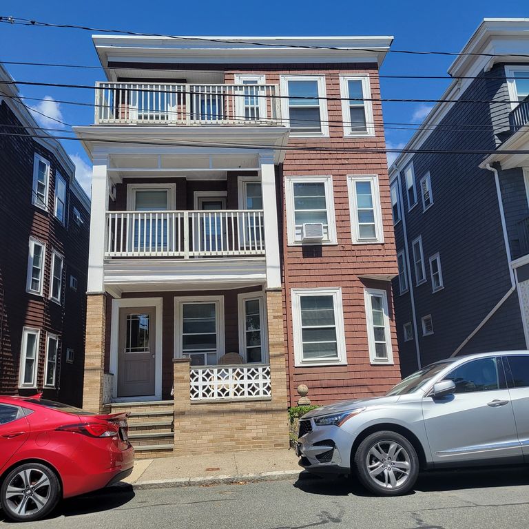 66 Barnes 3, Boston, MA 02128