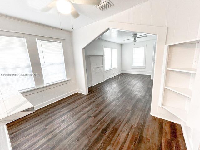 1022 22nd St, West Palm Beach, FL 33407