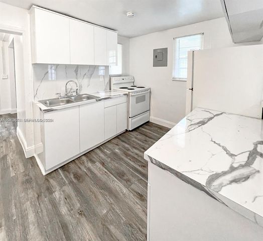 1022 22nd St, West Palm Beach, FL 33407