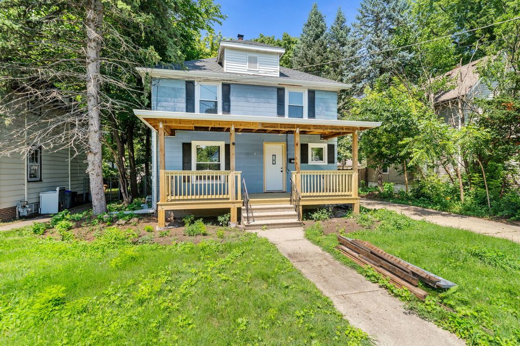 1438 Jackson Street, Rockford, IL 61107