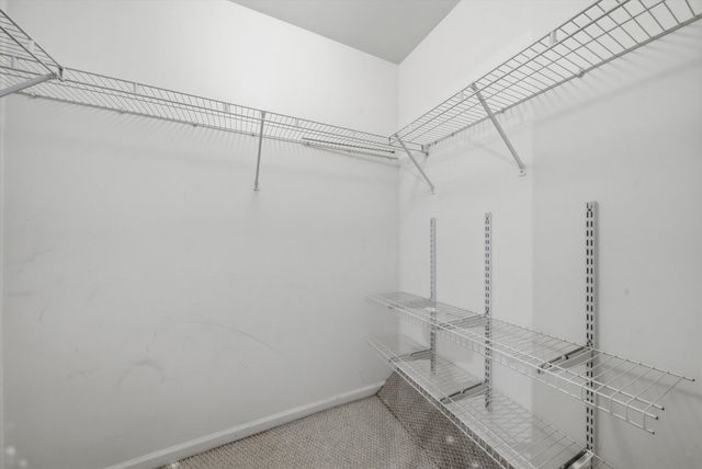 1939 Grove Avenue, Schaumburg, IL 60193