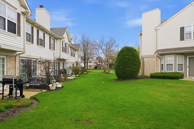 1939 Grove Avenue, Schaumburg, IL 60193