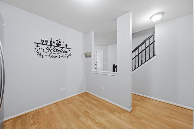 1939 Grove Avenue, Schaumburg, IL 60193