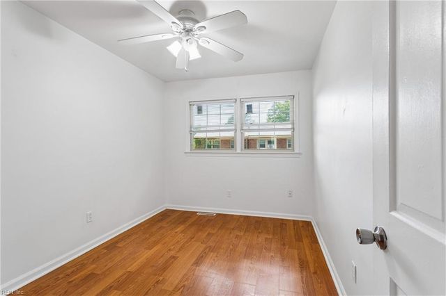 14569 Old Courthouse Way Unit B, Newport News, VA 23608