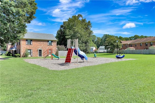 14569 Old Courthouse Way Unit B, Newport News, VA 23608