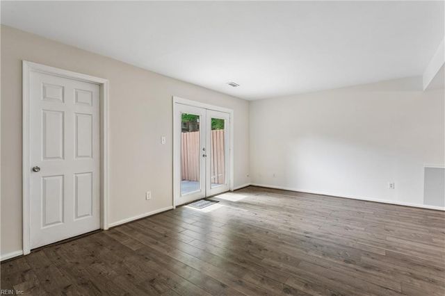 14569 Old Courthouse Way Unit B, Newport News, VA 23608