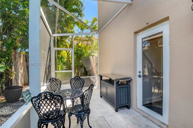 375 SW 16th St 1, Boca Raton, FL 33432
