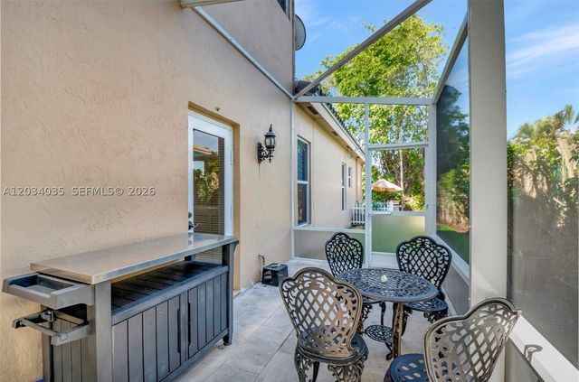 375 SW 16th St 1, Boca Raton, FL 33432