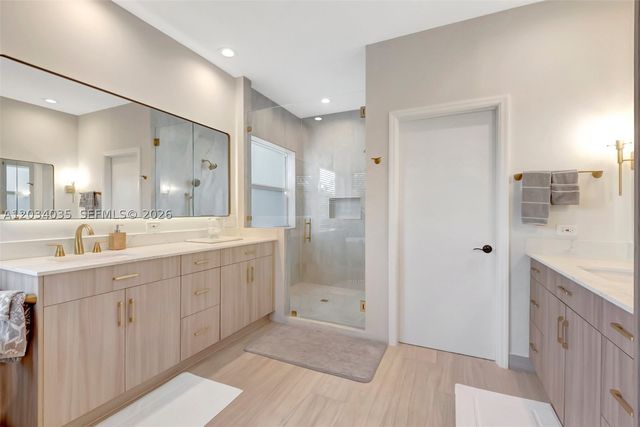 375 SW 16th St 1, Boca Raton, FL 33432