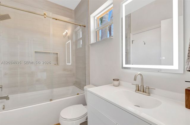 375 SW 16th St 1, Boca Raton, FL 33432