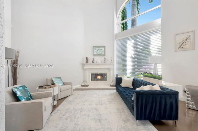 375 SW 16th St 1, Boca Raton, FL 33432