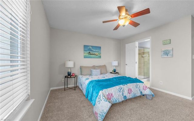 823 Seawinds LN, Virginia Beach, VA 23451