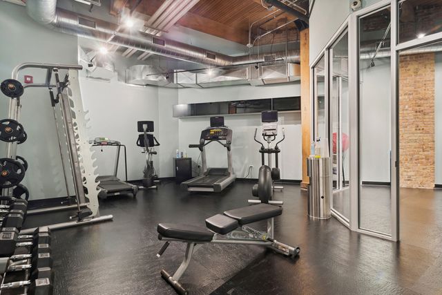 668 N KINGSBURY Street 406, Chicago, IL 60654