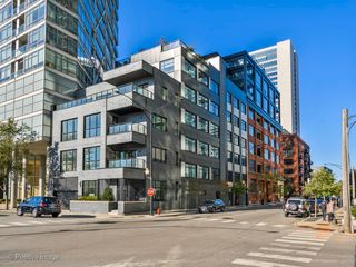 668 N KINGSBURY Street 406, Chicago, IL 60654