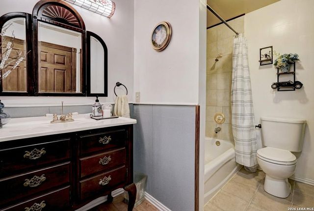 309 S Rolling Oaks Ln, San Antonio, TX 78253