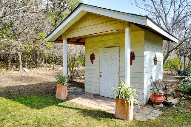 309 S Rolling Oaks Ln, San Antonio, TX 78253