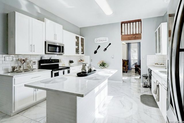 309 S Rolling Oaks Ln, San Antonio, TX 78253