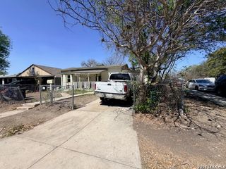 2503 Arbor Pl, San Antonio, TX 78228