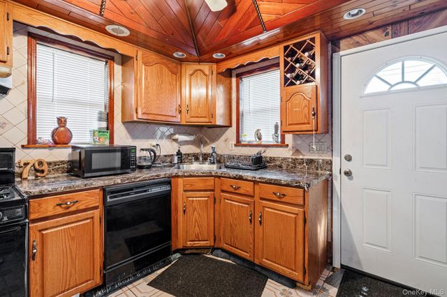 79 Centerwood Street, West Babylon, NY 11704