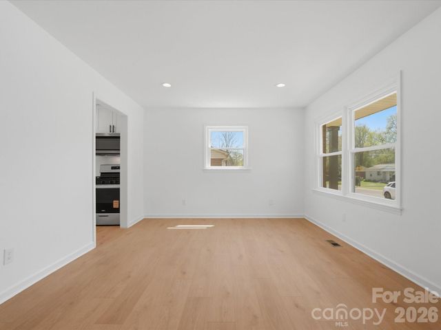 4946 Morgan Street, Charlotte, NC 28208