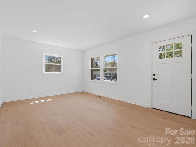 4946 Morgan Street, Charlotte, NC 28208