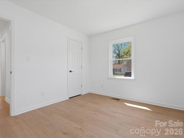 4946 Morgan Street, Charlotte, NC 28208