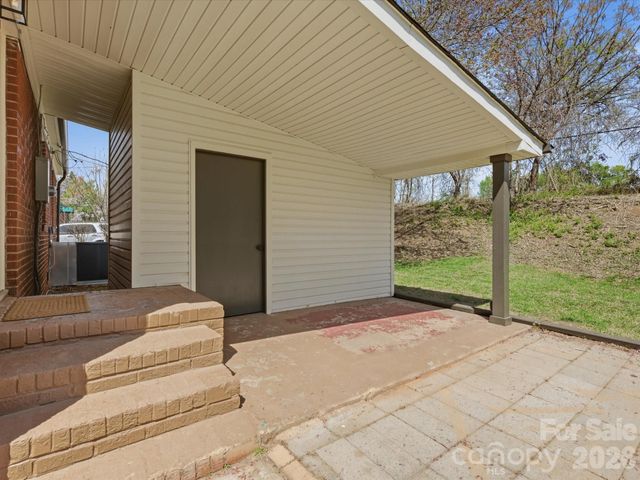 4946 Morgan Street, Charlotte, NC 28208