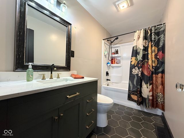 7207 Rose Drive, Indianapolis, IN 46227