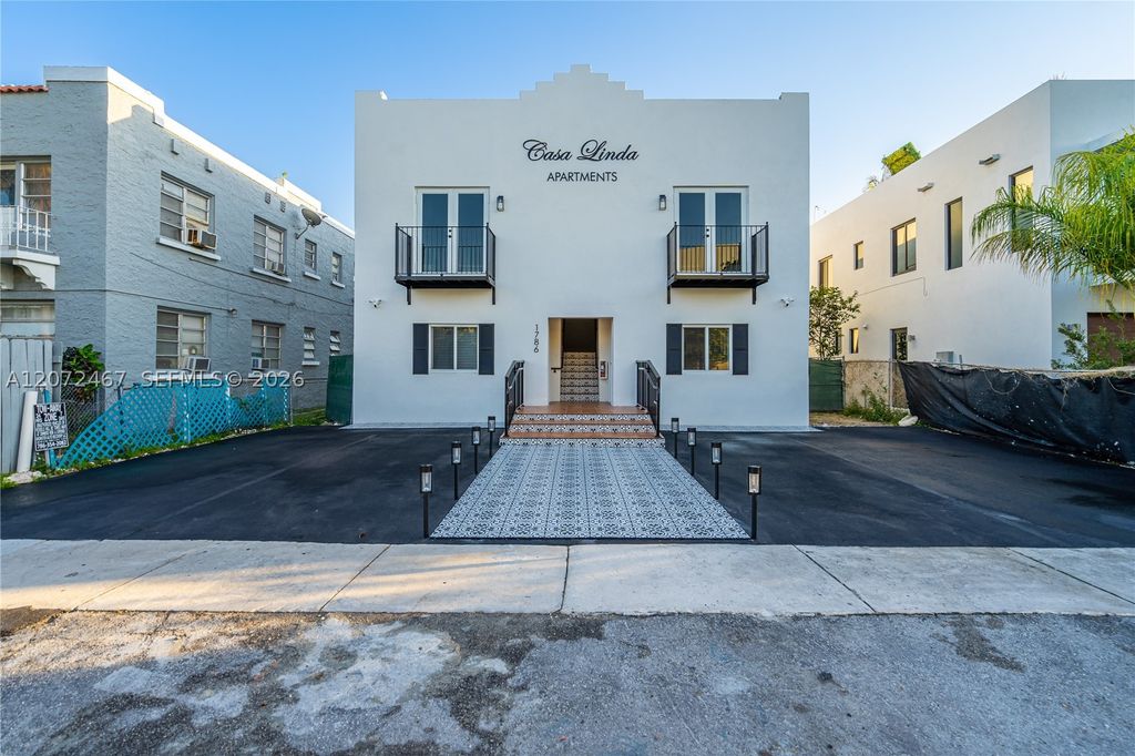 1786 SW 9th St 1, Miami, FL 33135