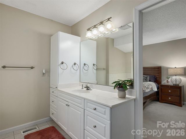 5 St Andrews Drive, Etowah, NC 28729