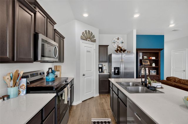 6417 Shoreline Lane, Princeton, TX 75407
