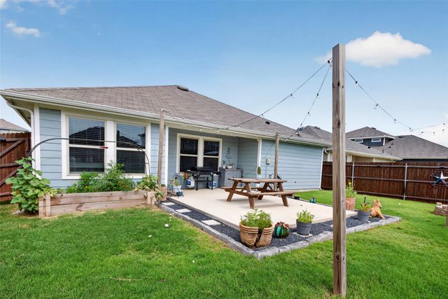 6417 Shoreline Lane, Princeton, TX 75407