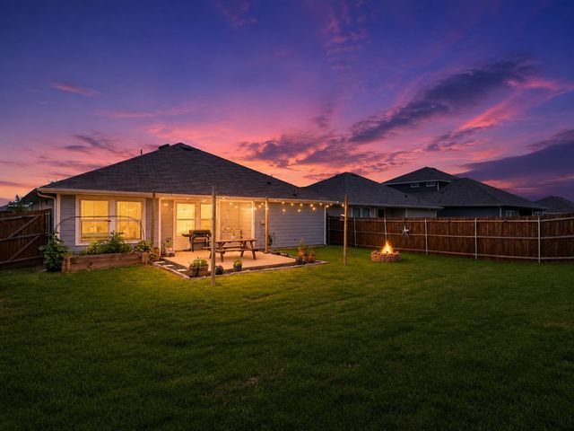 6417 Shoreline Lane, Princeton, TX 75407
