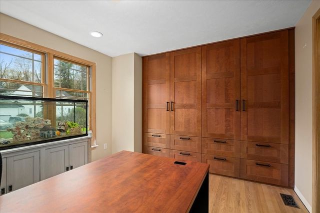 2 Wingfoot Lane, Millbury, MA 01527