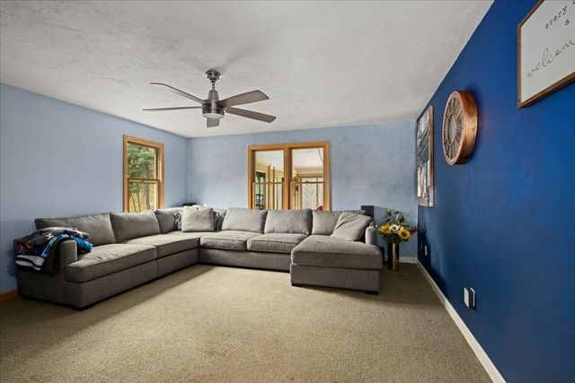2 Wingfoot Lane, Millbury, MA 01527