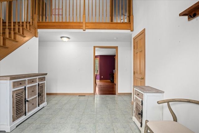 2 Wingfoot Lane, Millbury, MA 01527