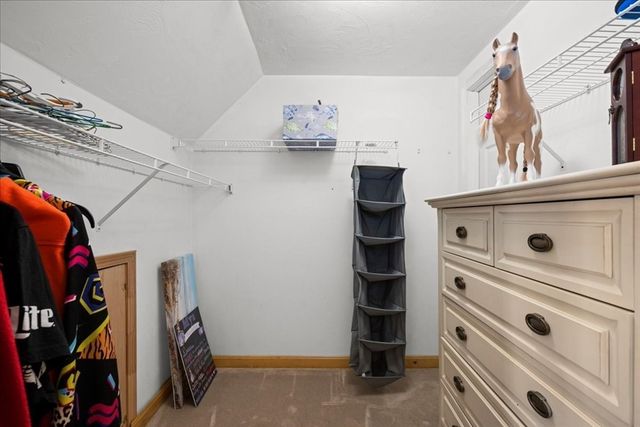 2 Wingfoot Lane, Millbury, MA 01527