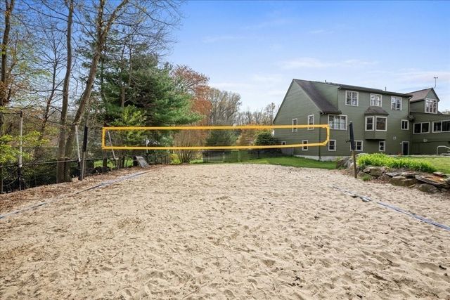 2 Wingfoot Lane, Millbury, MA 01527